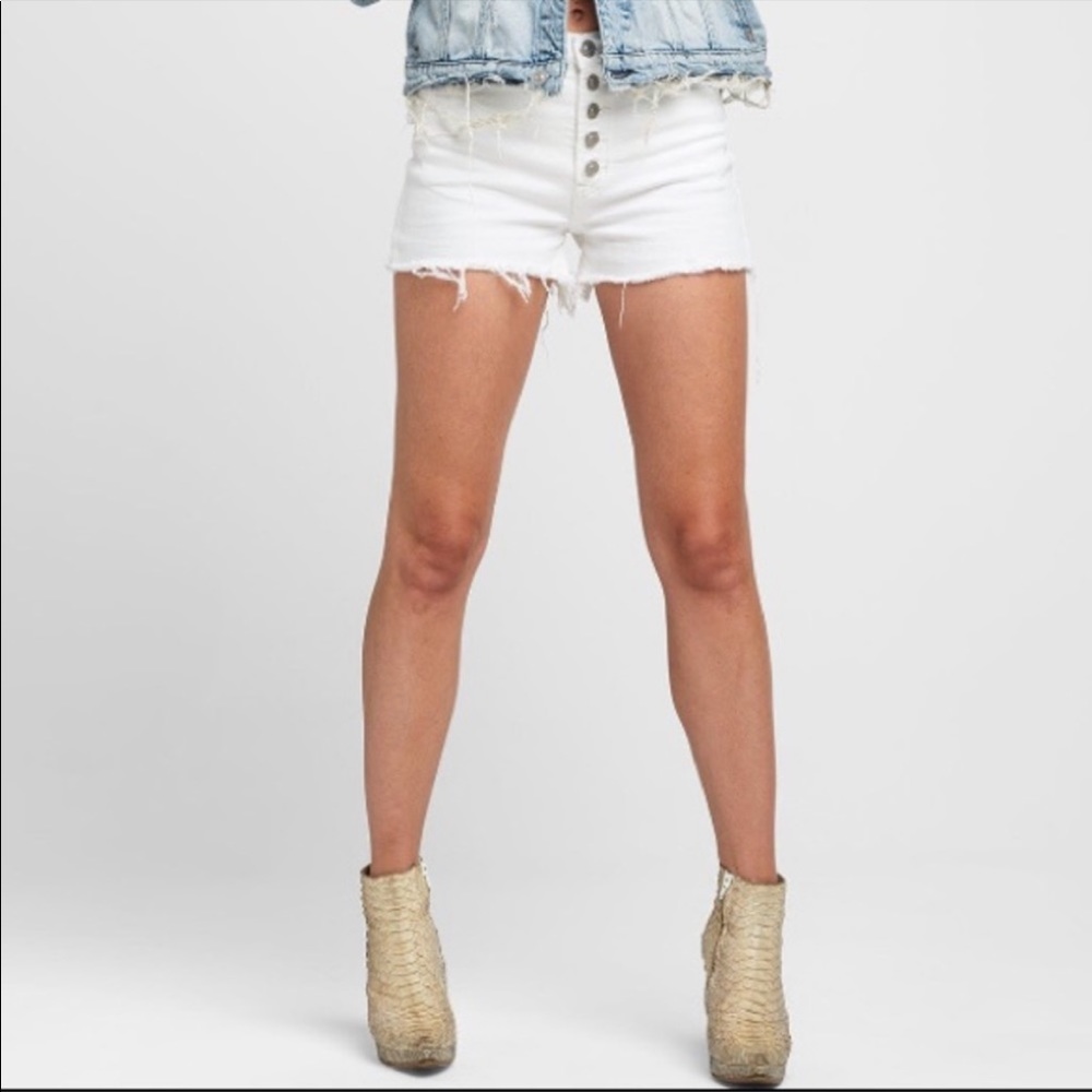 NWT HUDSON Zoeey high rise exposed button stretch shorts size 27